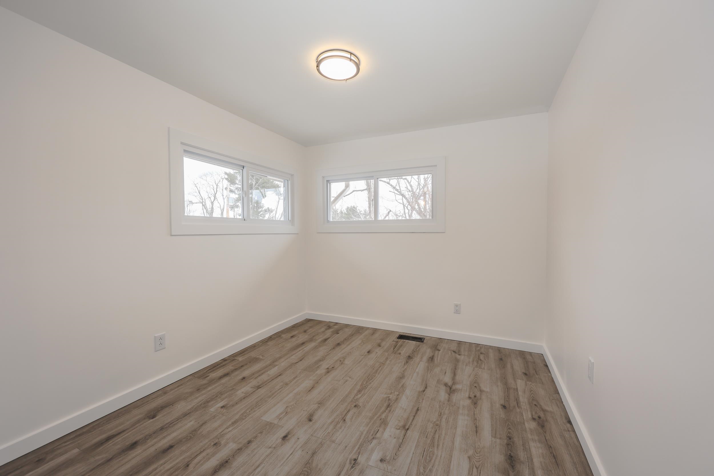 32 Old Bedford Road Bedford, NH 03110 - Photo 5 of 28