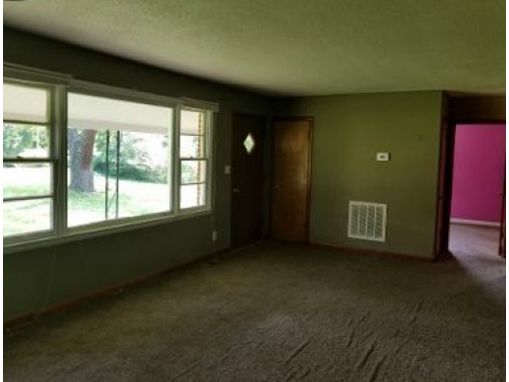 103 Cedar Point Road Johnson City, TN 37615 - Photo 3 of 20 Photo 3