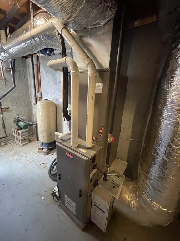 32 Birch Way Mashpee, MA 02649 - Photo 26 of 31 a room with gym equipment