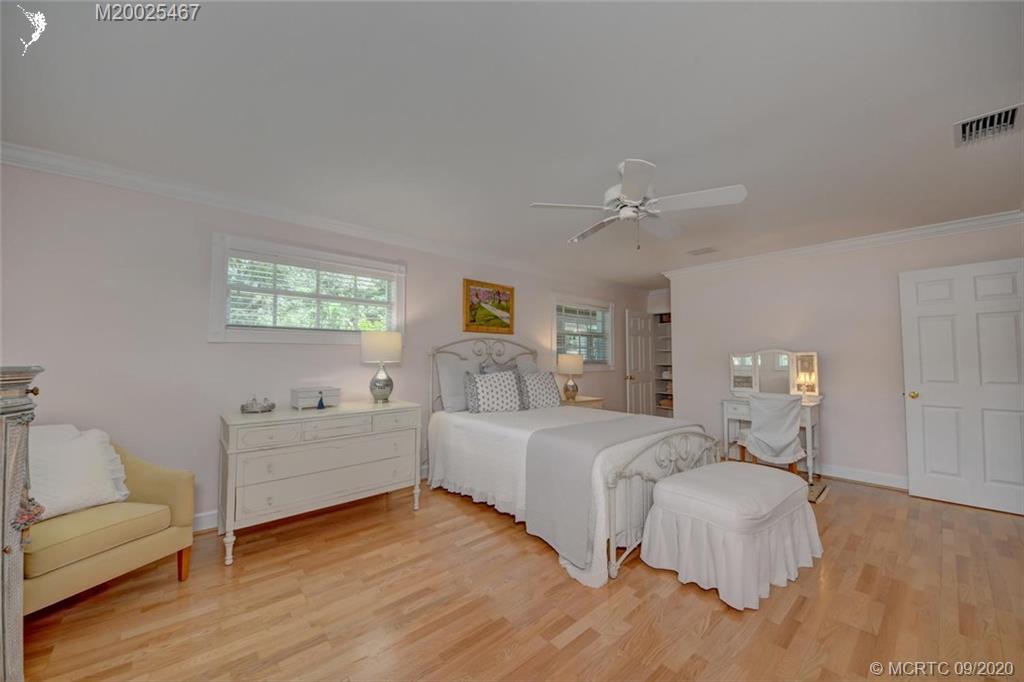 904 Southeast Riverside Drive Stuart, FL 34994 - Photo 46 of 72 Gallery Image 46