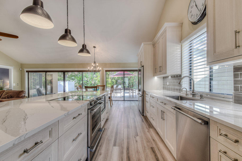 140 Cape Pointe Circle Jupiter, FL 33477 - Photo 3 of 24 Kitchen