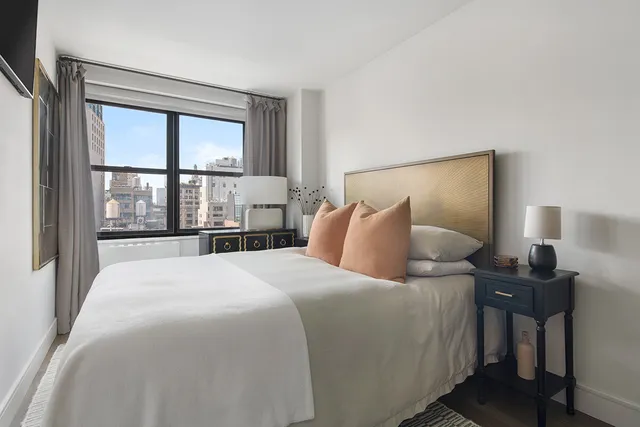 $5,100 | 7 East 14th Street, Unit 1416 | Flatiron