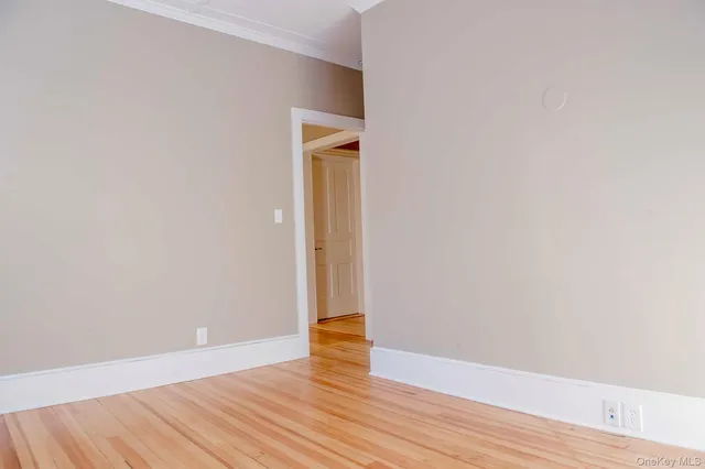 $2,800 | 3212 Franklin Avenue, Unit 2, Millbrook, NY 12545