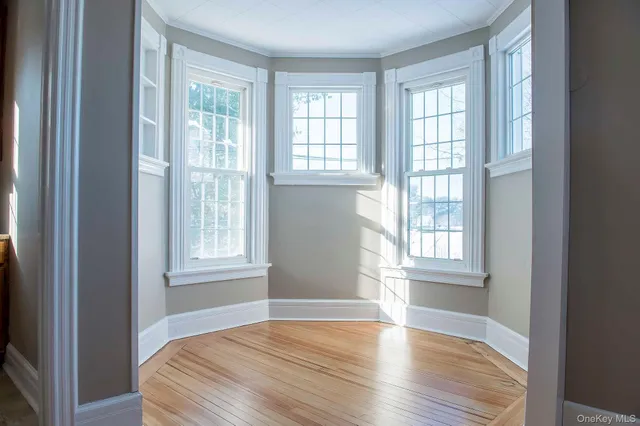 $2,800 | 3212 Franklin Avenue, Unit 2, Millbrook, NY 12545