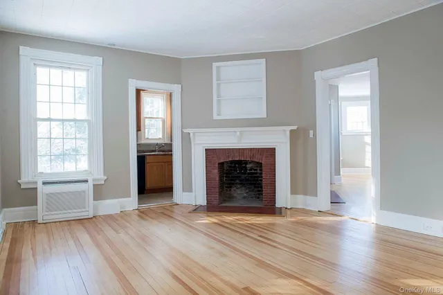 $2,800 | 3212 Franklin Avenue, Unit 2, Millbrook, NY 12545