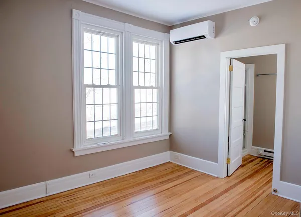$2,600 | 3212 Franklin Avenue, Unit 2, Millbrook, NY 12545