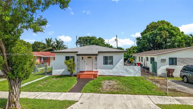 $579,000 | 675 West 30th Street, Hialeah, FL 33012