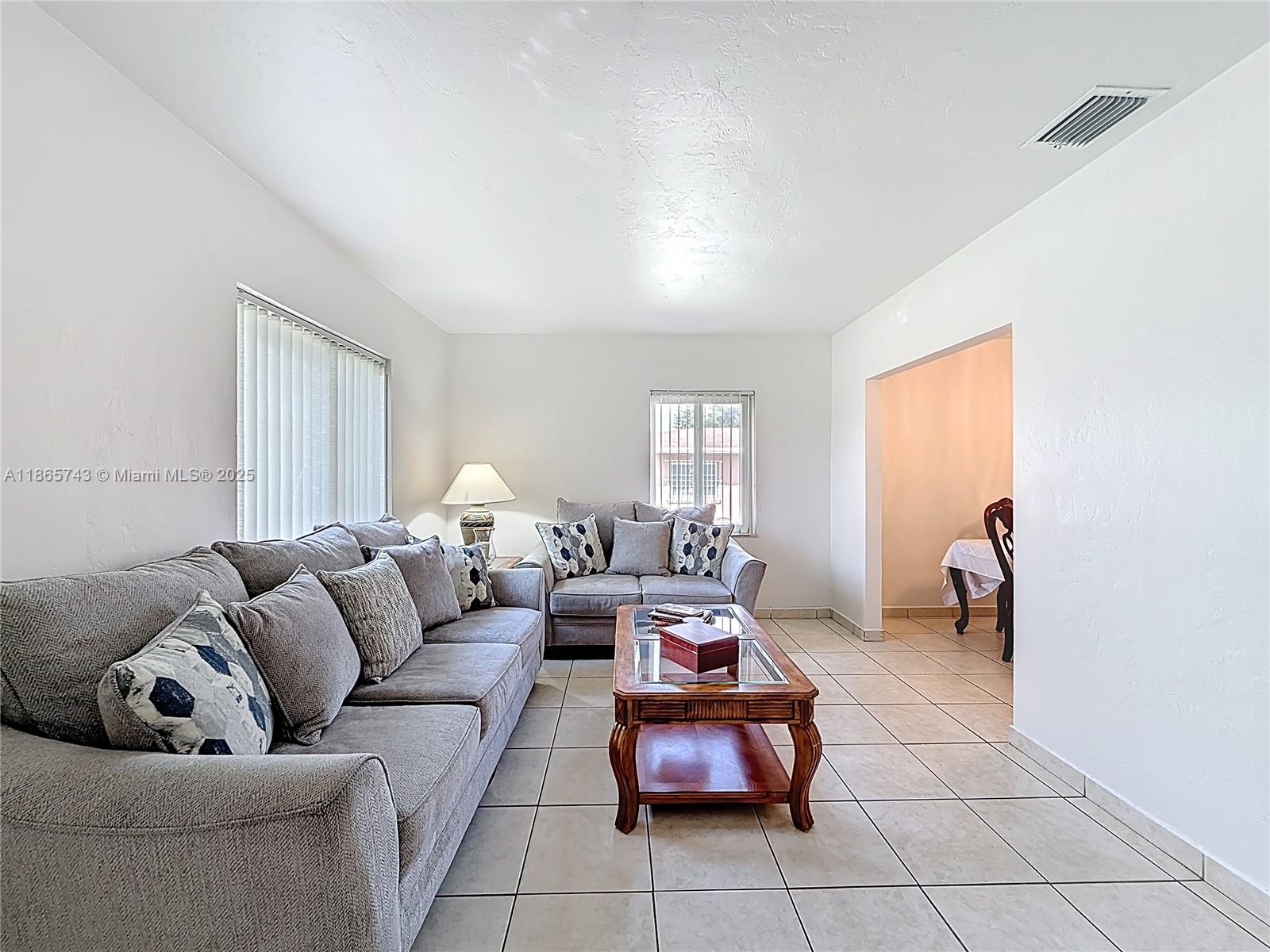 675 West 30th Street Hialeah, FL 33012 - Photo 4 of 17