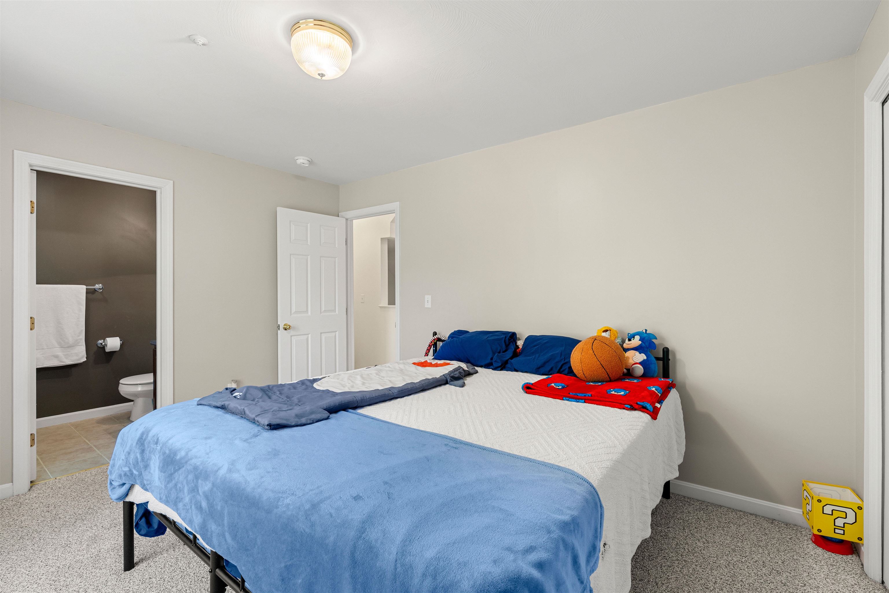 28 Andrew Street Manchester, NH 03104 - Photo 30 of 40