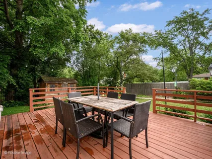 $839,900 | 529 Susan Lane, Deerfield, IL 60015