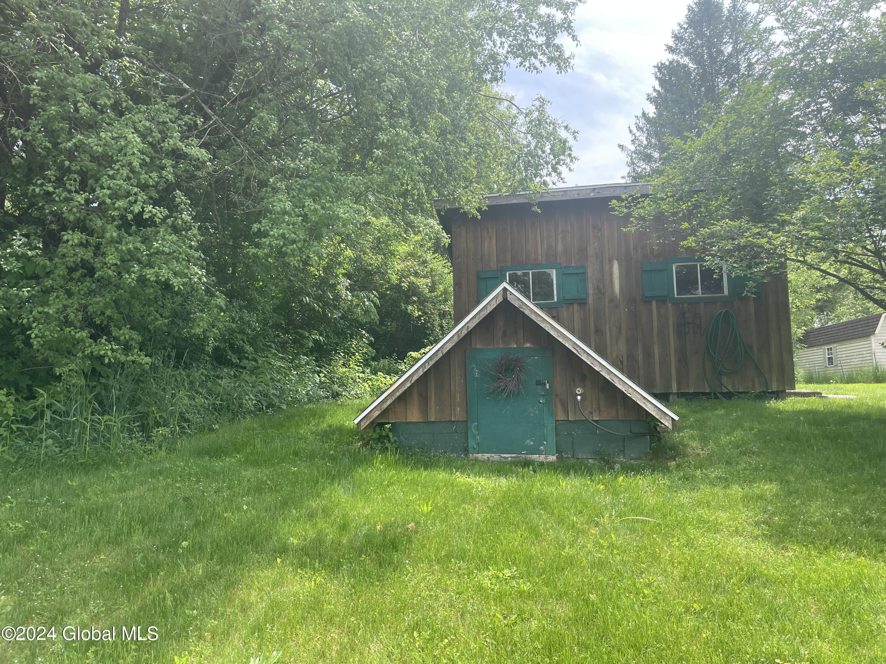 1379 Aquetuck Road New Baltimore, NY 12143 - Photo 17 of 23 IMG_6268