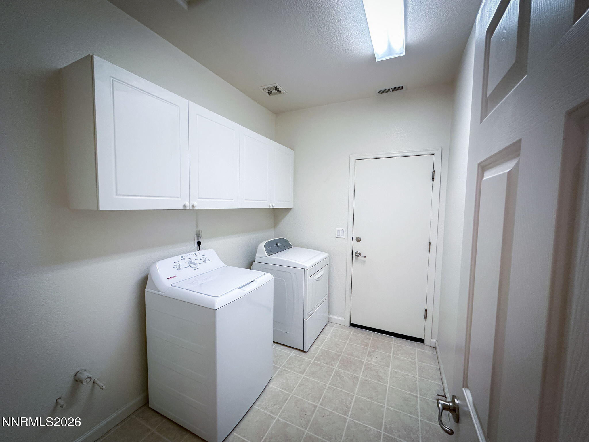10370 Rosemount Drive Reno, NV 89521 - Photo 8 of 16 8-web-or-mls-08 Laundry
