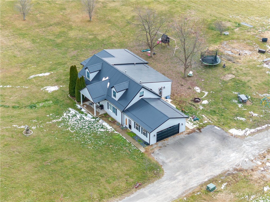 5093 Hussey Road Jamestown, OH 45335 - Photo 10 of 51