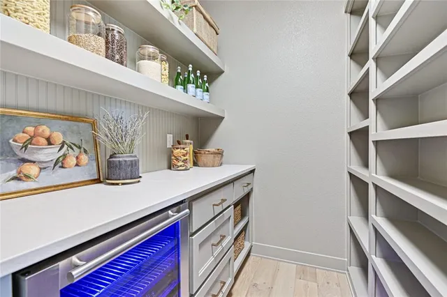 $899,102 | 15365 West 162nd Street, Olathe, KS 66062