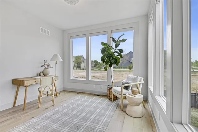 $899,102 | 15365 West 162nd Street, Olathe, KS 66062