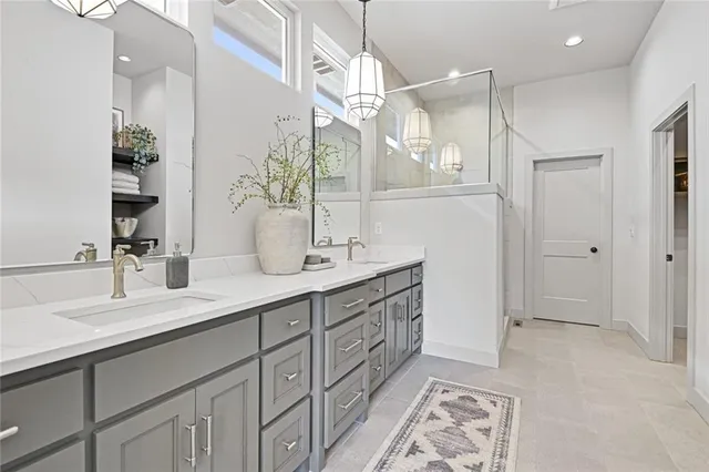 $899,102 | 15365 West 162nd Street, Olathe, KS 66062