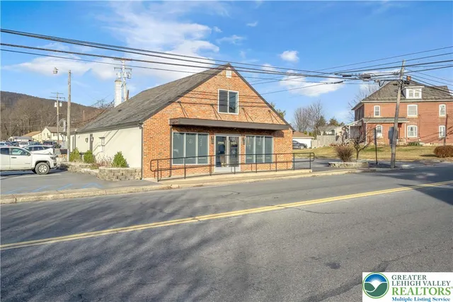 a view of a living room