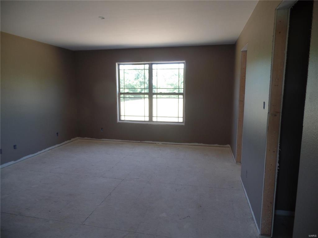 2735 Becker Road Highland, IL 62249 - Photo 8 of 33