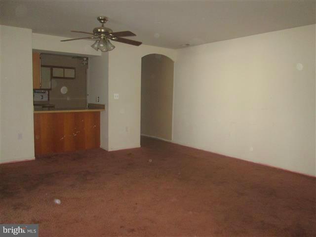 11920 Liberty Road, Unit 204B Frederick, MD 21701 - Photo 5 of 14 Living Room