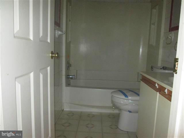 11920 Liberty Road, Unit 204B Frederick, MD 21701 - Photo 10 of 14 Bath