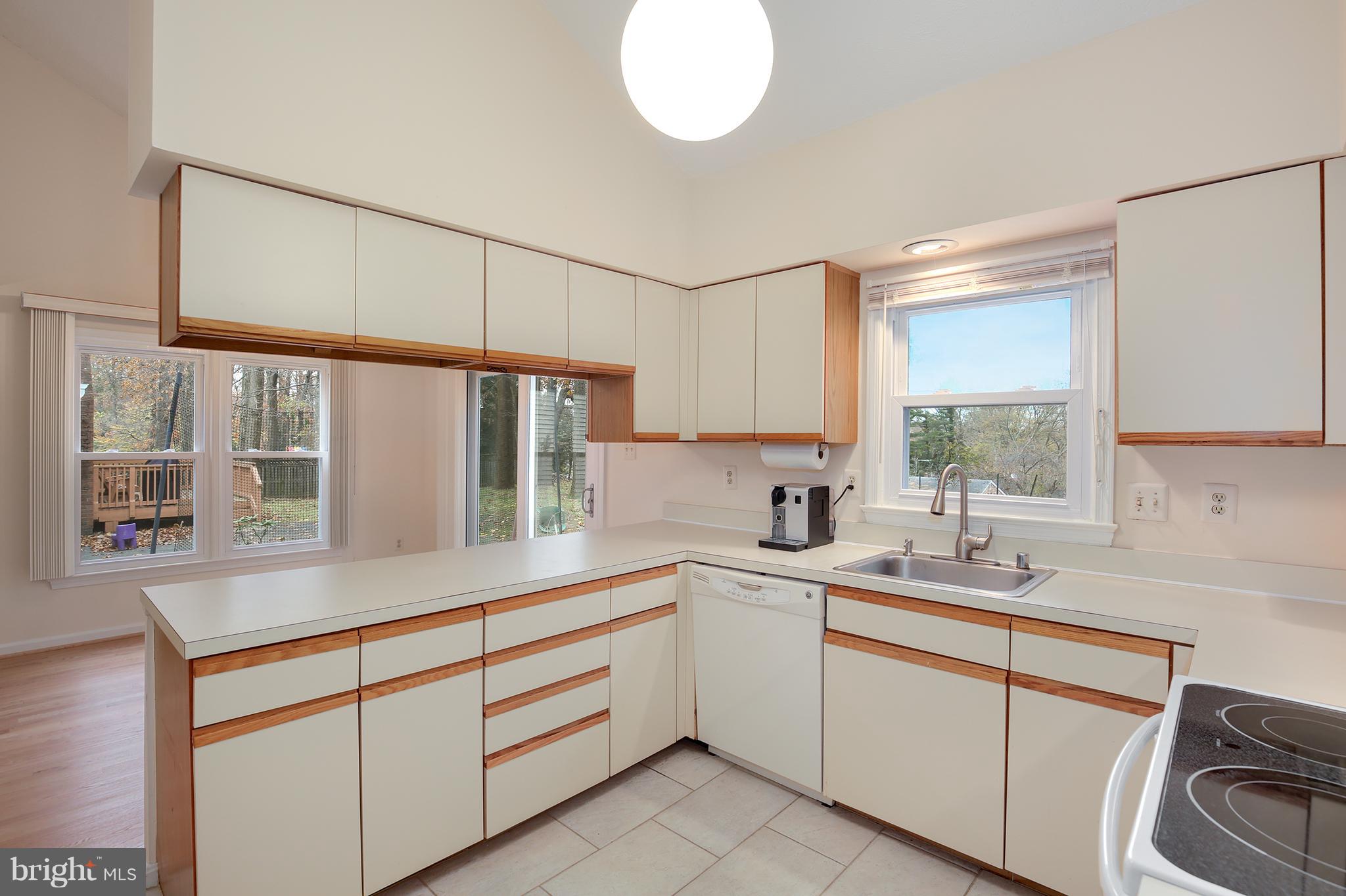 716 Kersey Road Silver Spring, MD 20902 - Photo 13 of 33 Gallery Image 13