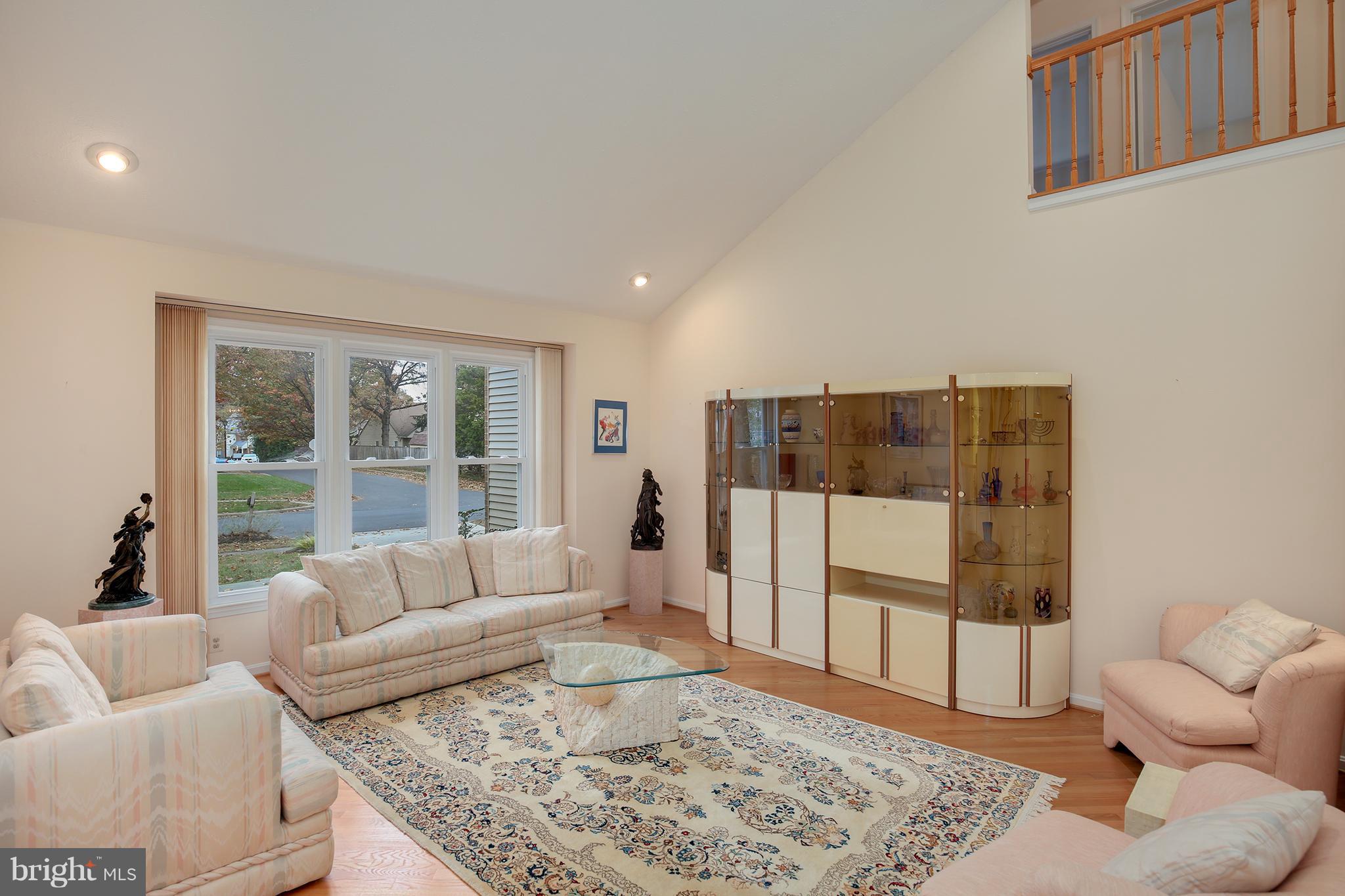 716 Kersey Road Silver Spring, MD 20902 - Photo 7 of 33 Gallery Image 7