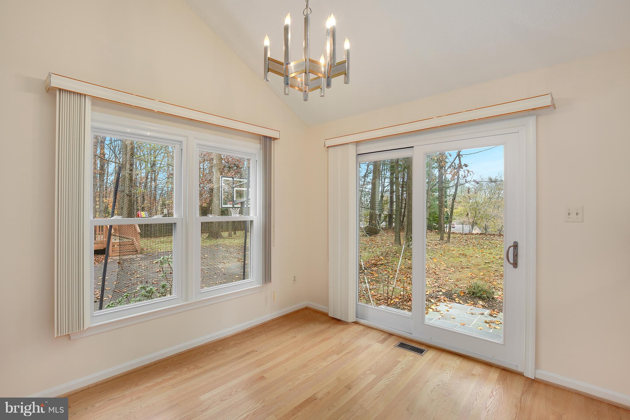 716 Kersey Road Silver Spring, MD 20902 - Photo 10 of 33 Gallery Image 10