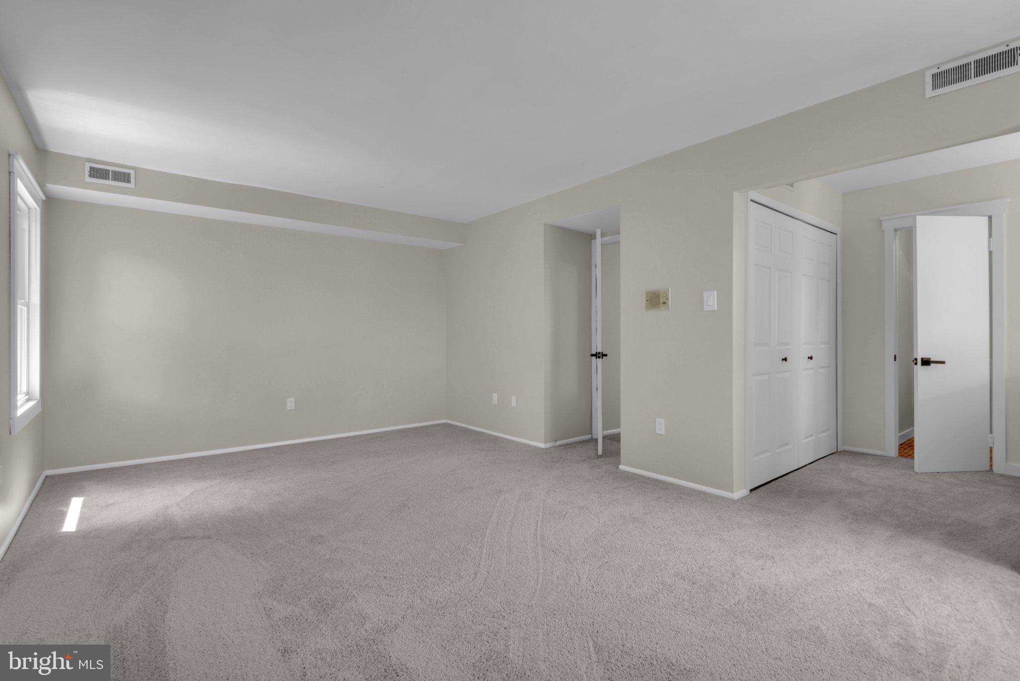1836 Ralston Place Crofton, MD 21114 - Photo 33 of 42 Spacious, light-filled room awaits you.