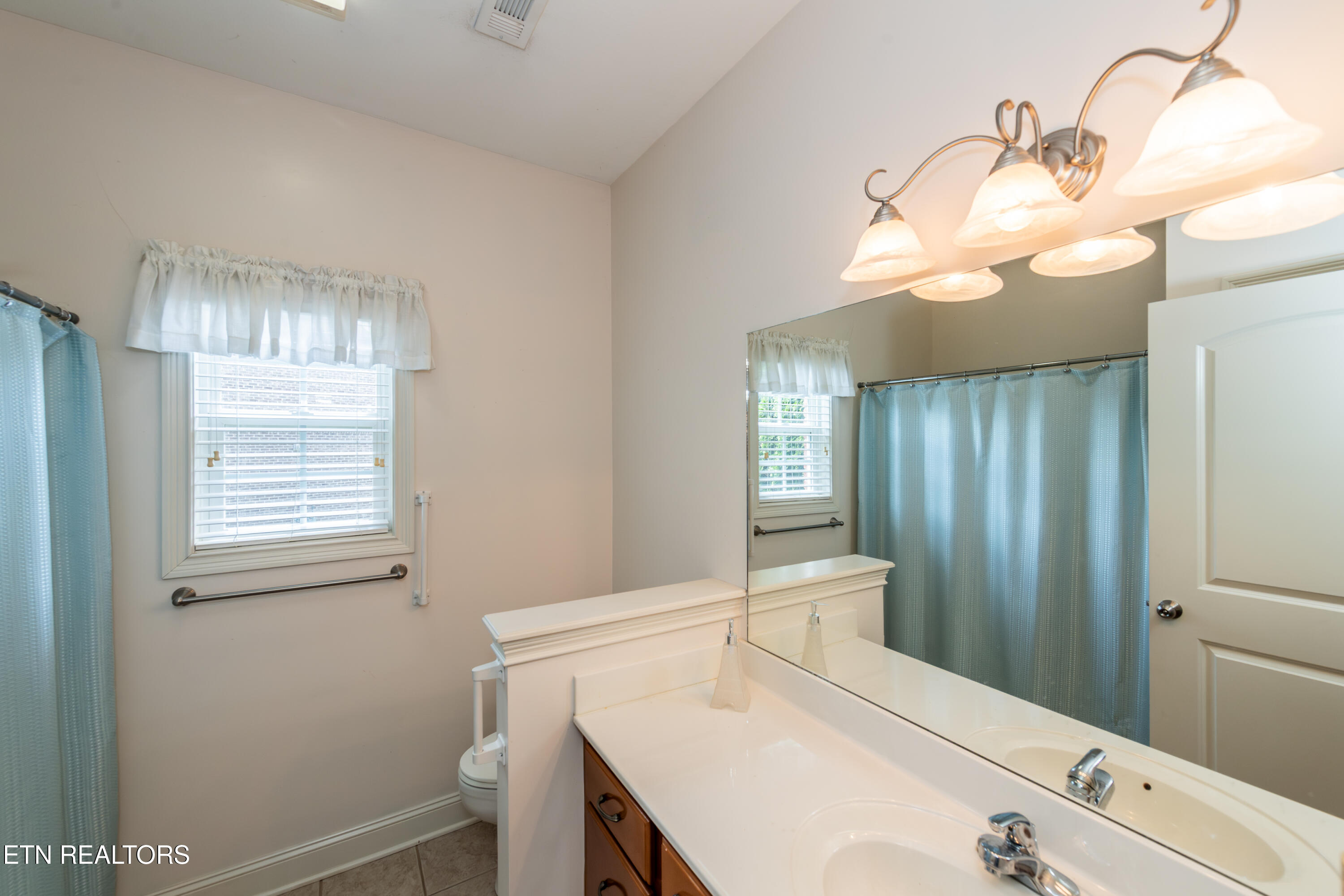120 Meridian Way Clinton, TN 37716 - Photo 20 of 47 DSC_3890