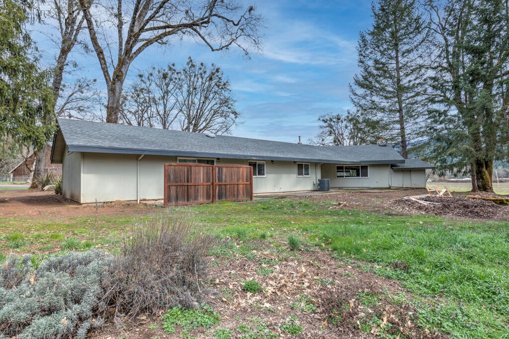4001 Deer Creek Road Selma, OR 97538 - Photo 56 of 69 4001DeerCrRd-57