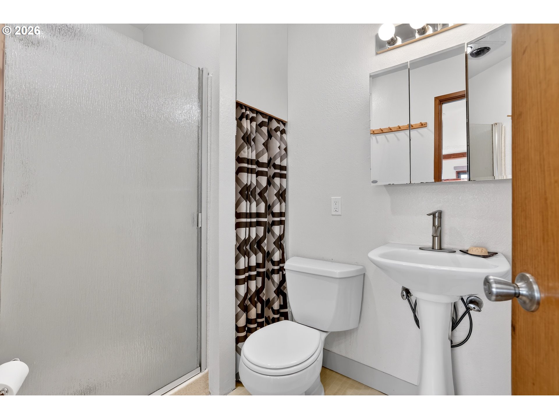 50350 Cowens Road, Unit 39 Scappoose, OR 97056 - Photo 15 of 41 Bathroom