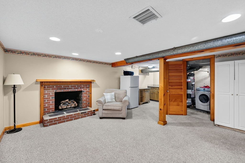 95 Albemarle Road Longmeadow, MA 01106 - Photo 31 of 33 Gallery Image 31