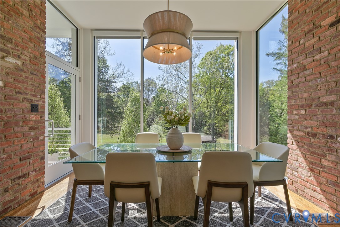 912 South Gaskins Road Henrico, VA 23238 - Photo 15 of 49 Casual dining area