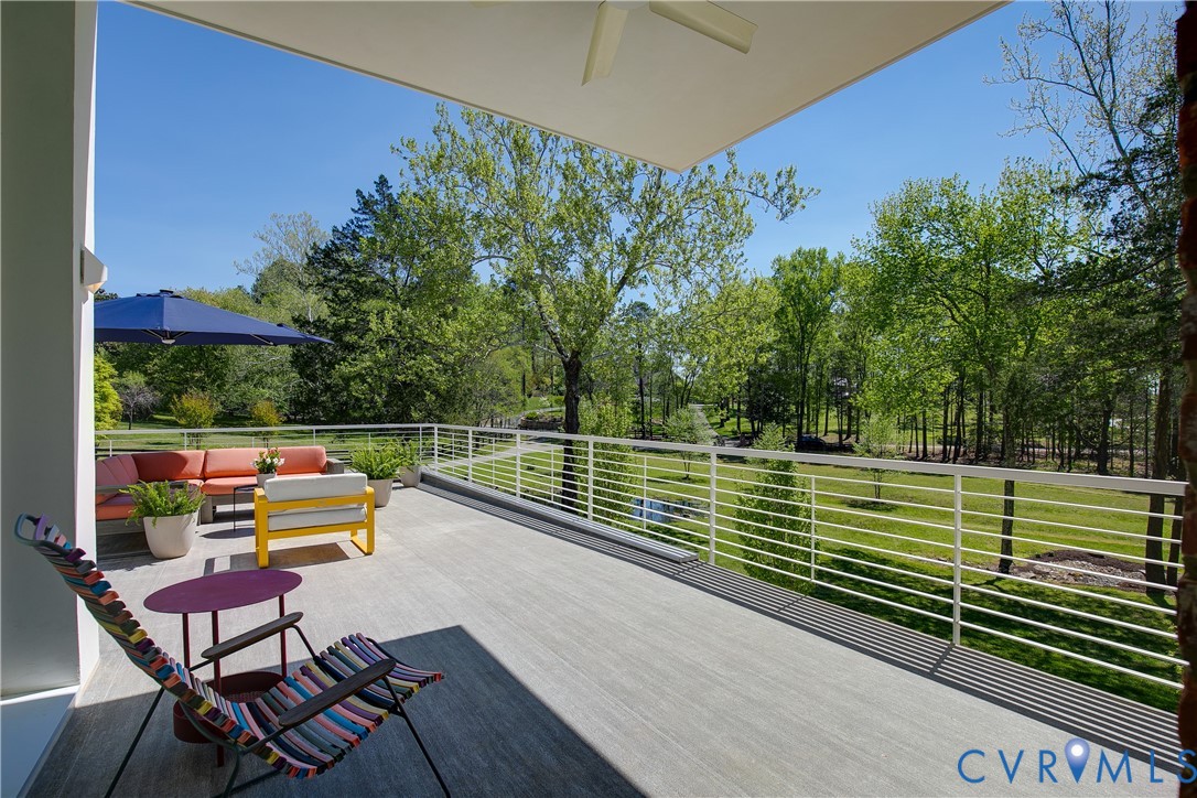 912 South Gaskins Road Henrico, VA 23238 - Photo 17 of 49 Covered area