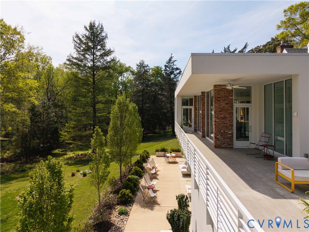 912 South Gaskins Road Henrico, VA 23238 - Photo 41 of 49 Upper and lower terrace overlooking property