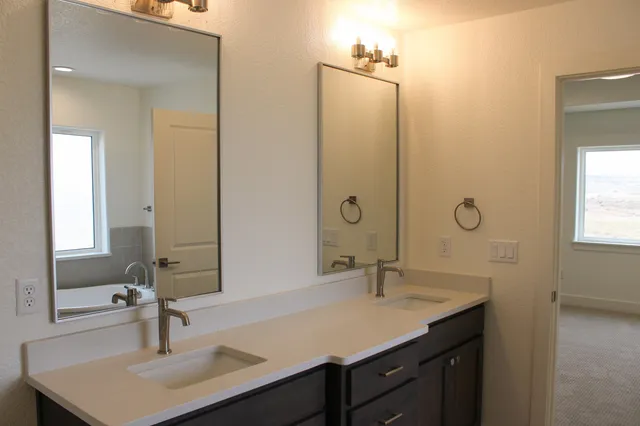 $638,500 | 6570 Meadow Wind Way, Mills, WY 82604