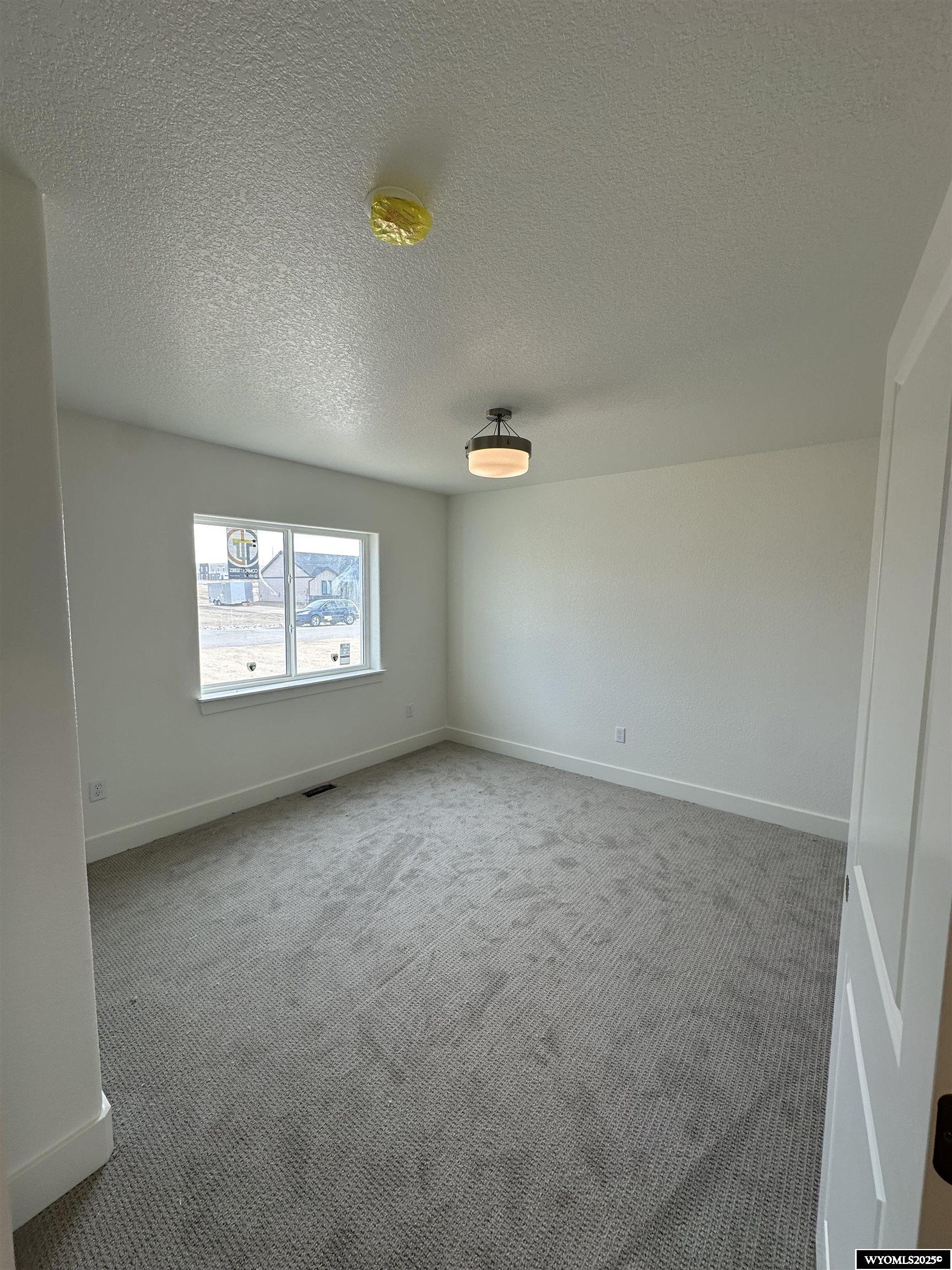 6570 Meadow Wind Way Mills, WY 82604 - Photo 4 of 17