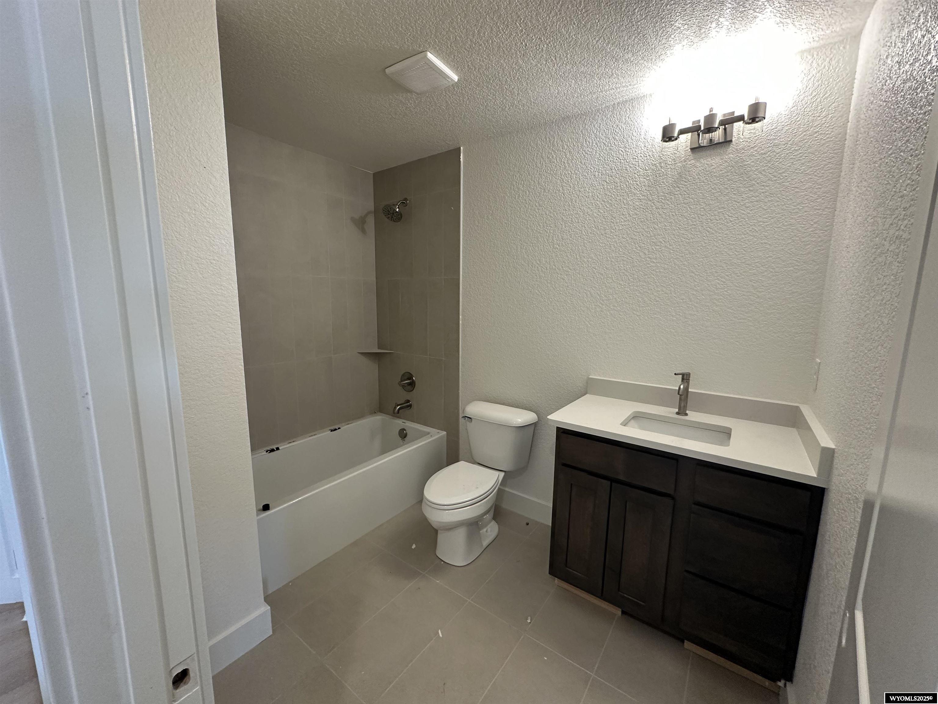 6570 Meadow Wind Way Mills, WY 82604 - Photo 5 of 17