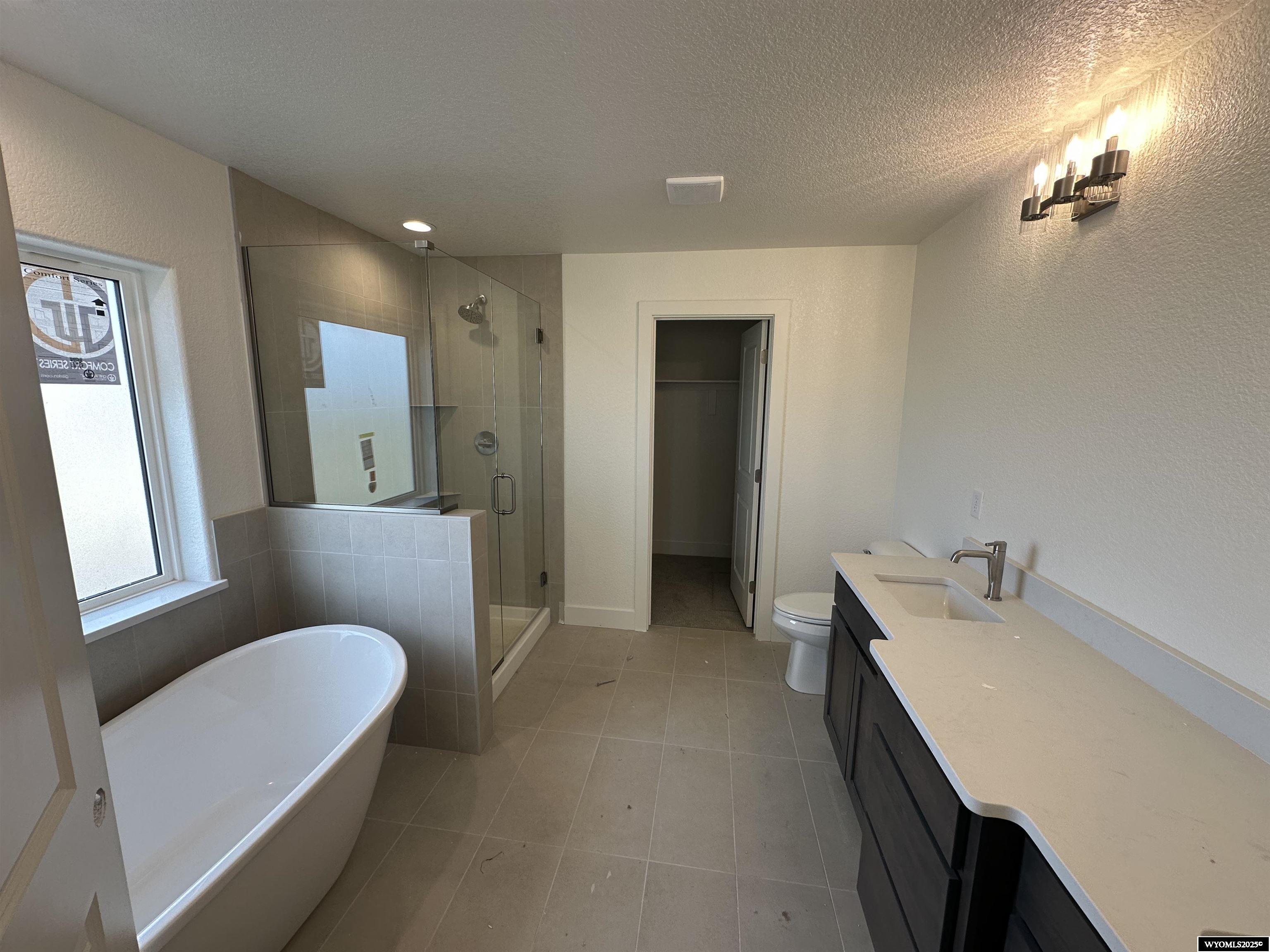 6570 Meadow Wind Way Mills, WY 82604 - Photo 8 of 17