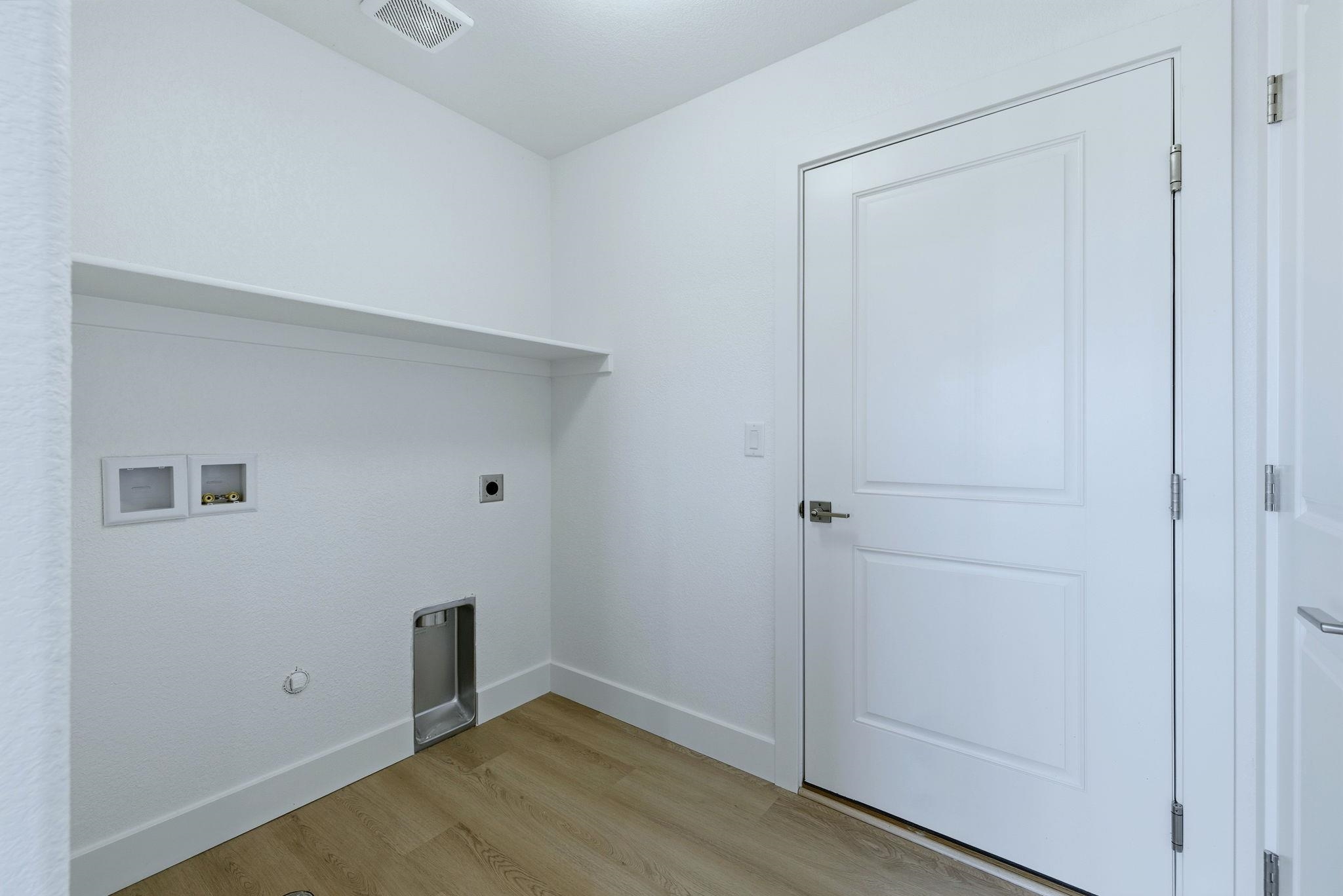 6570 Meadow Wind Way Mills, WY 82604 - Photo 8 of 30