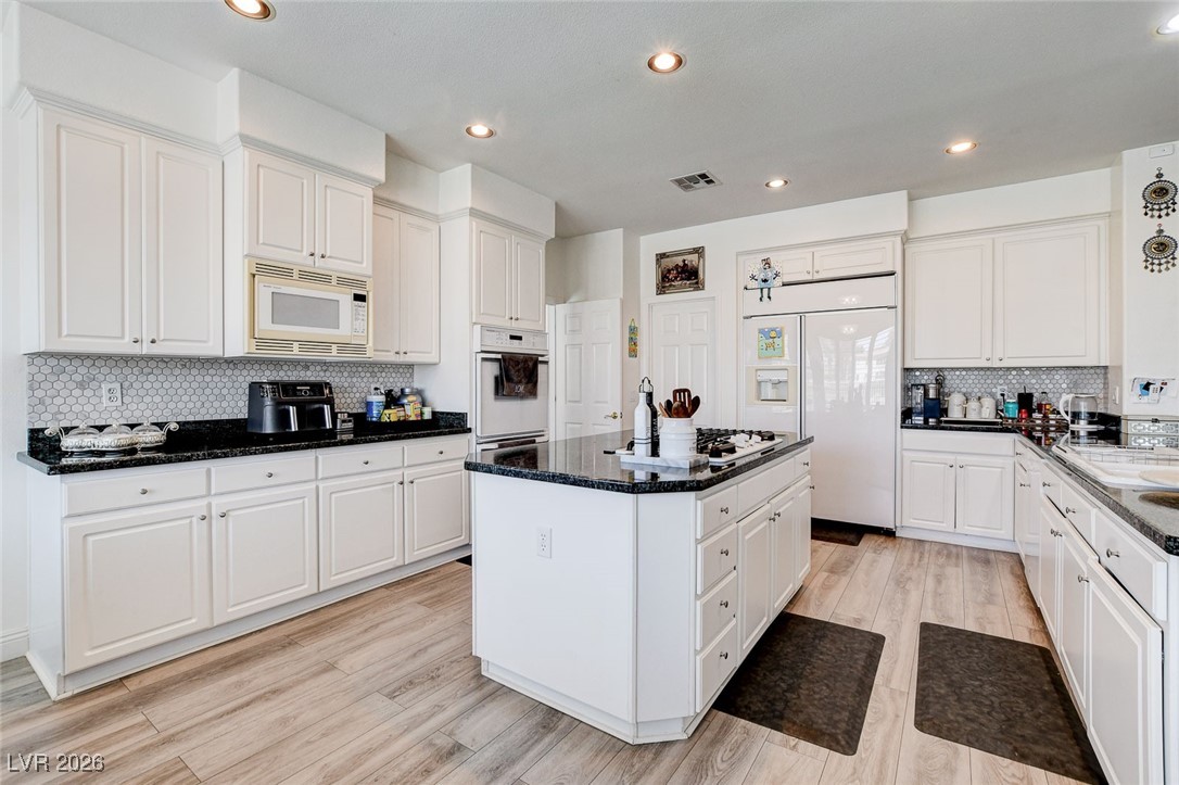2496 Ram Crossing Way Henderson, NV 89074 - Photo 18 of 59