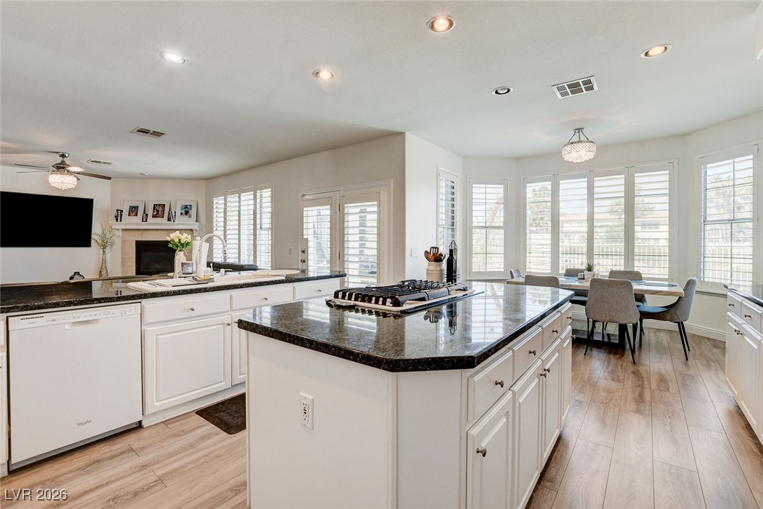 2496 Ram Crossing Way Henderson, NV 89074 - Photo 19 of 59
