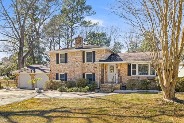 $540,000 | 117 Goose Creek Drive, Goose Creek, SC 29445