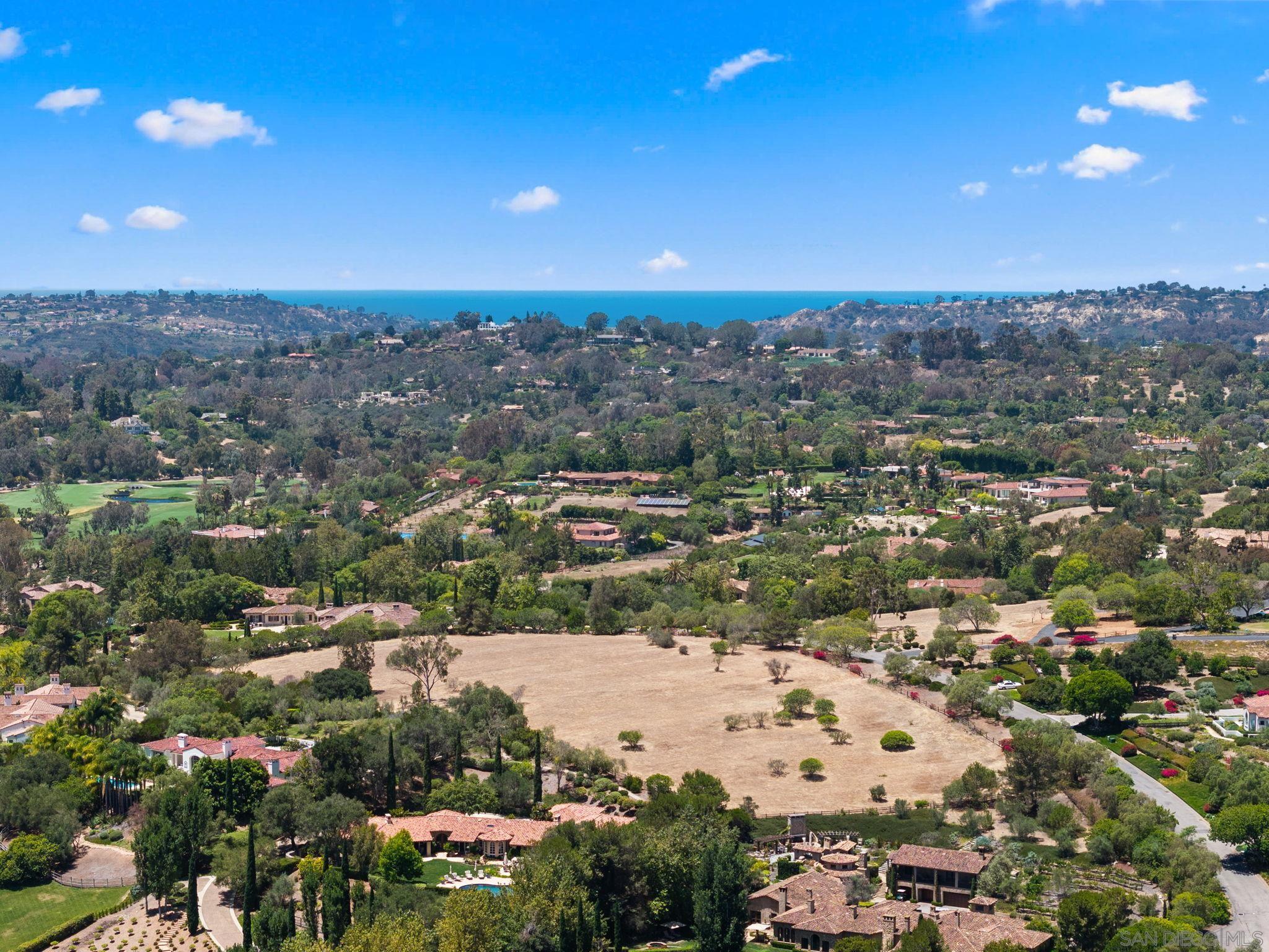 1 Via Recanto, Unit 1 Rancho Santa Fe, CA 92067 - Photo 6 of 7