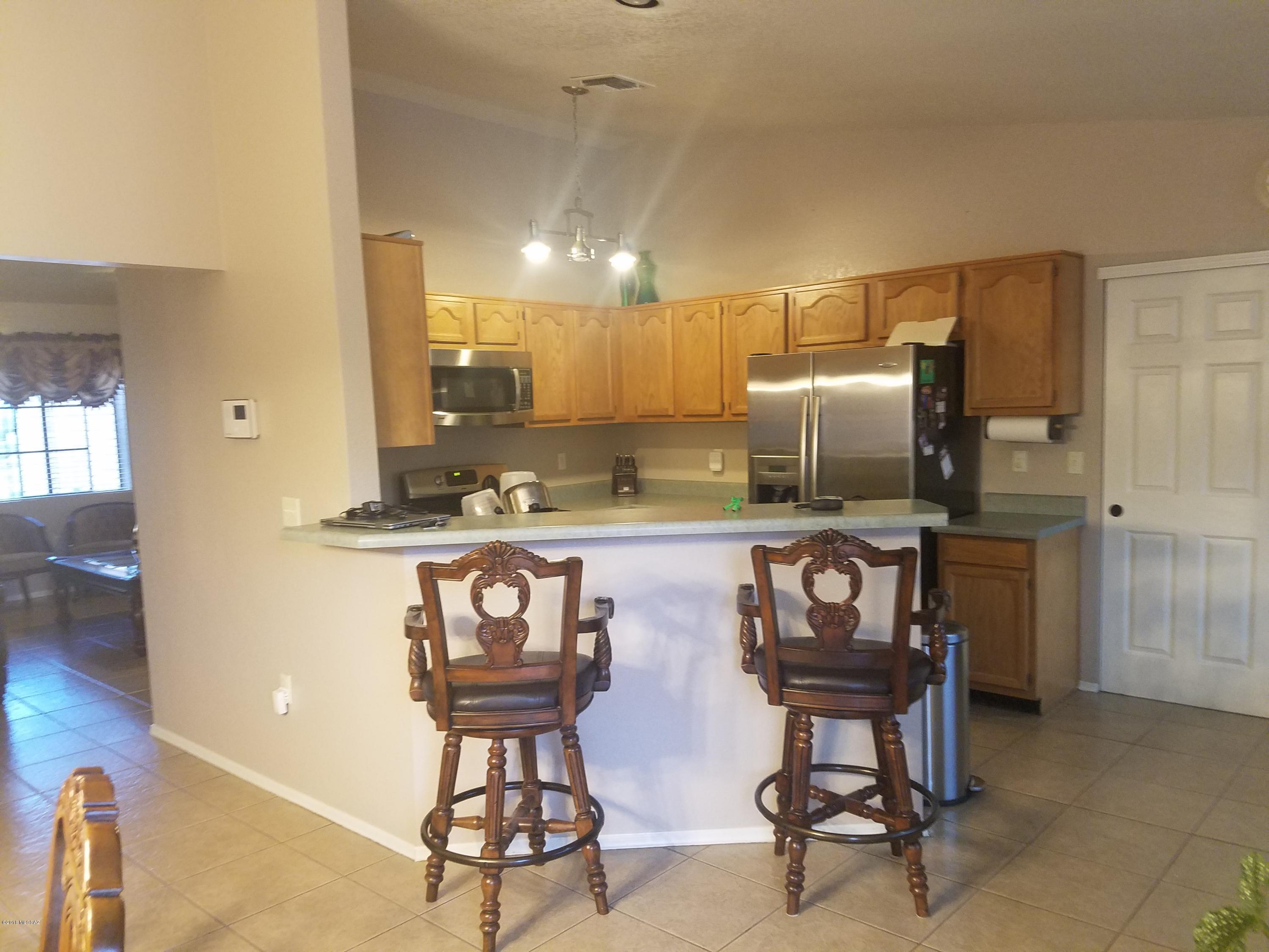 453 Fronda Court Rio Rico, AZ 85648 - Photo 3 of 7