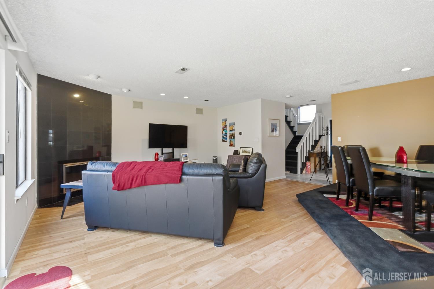 38 Carriage Place Edison, NJ 08820 - Photo 7 of 38