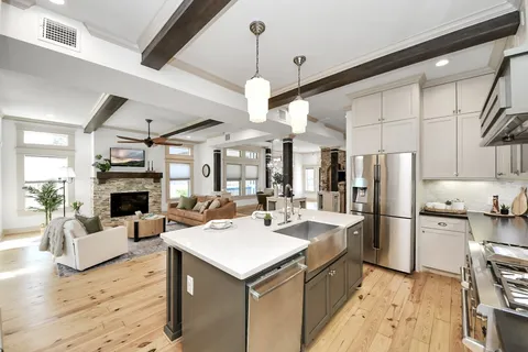 $799,999 | 1202 Archer Street, Houston, TX 77009