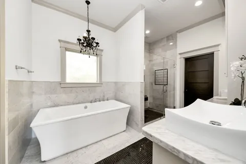 $799,999 | 1202 Archer Street, Houston, TX 77009