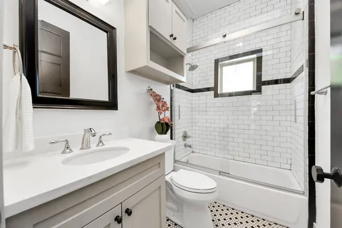 $799,999 | 1202 Archer Street, Houston, TX 77009