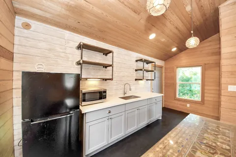 $799,999 | 1202 Archer Street, Houston, TX 77009